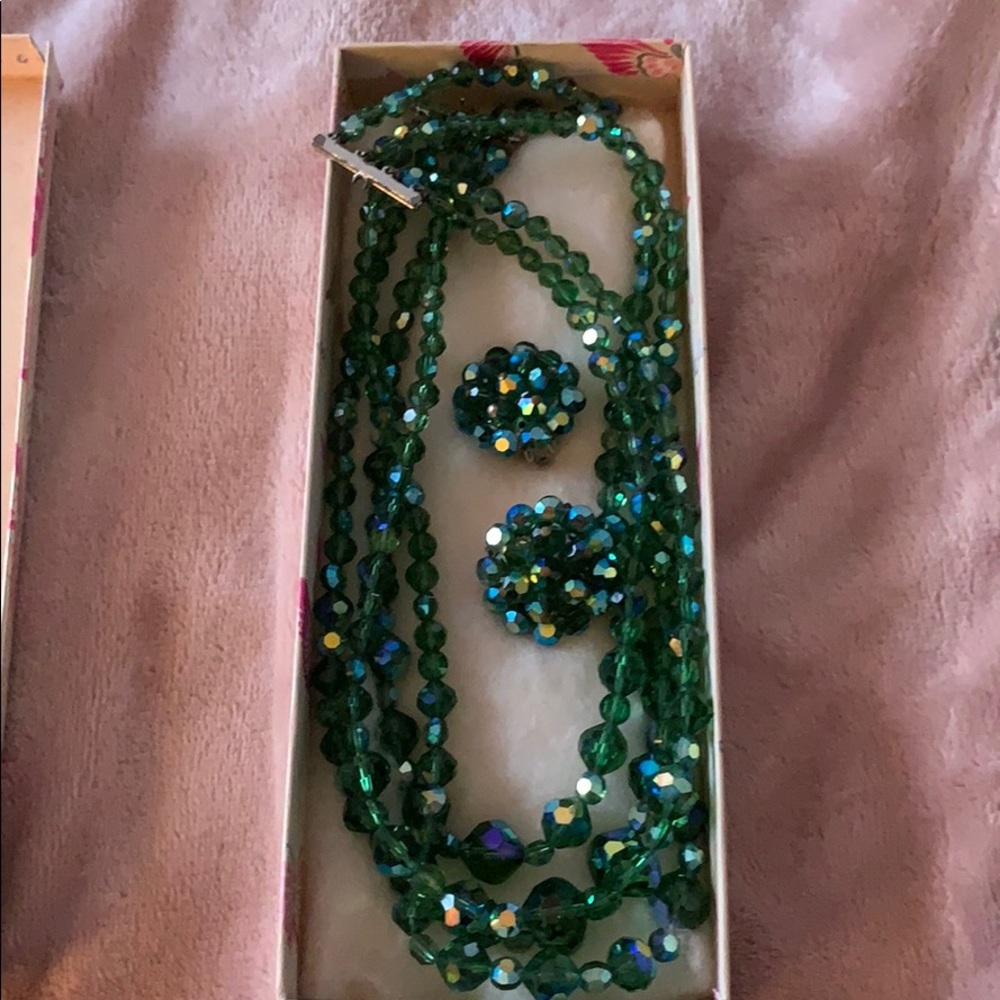 Necklace and clip on earrings